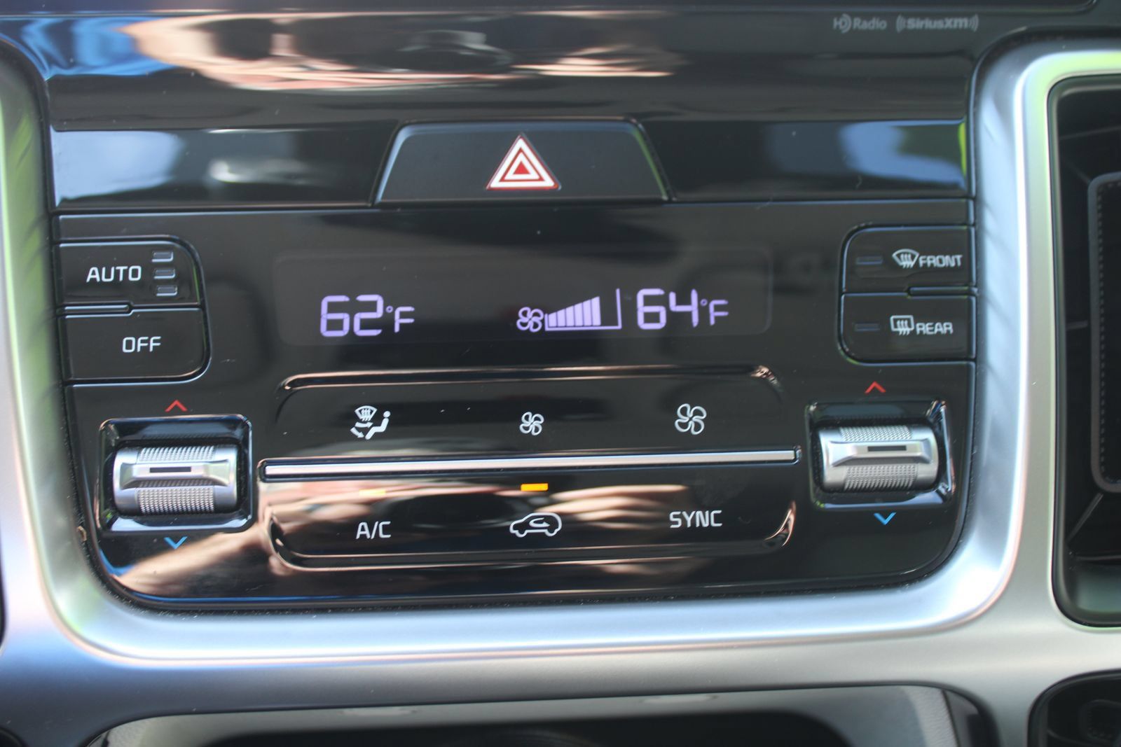 Certified 2023 Kia Sorento S w/ Panoramic Sunroof Package FWD image 42