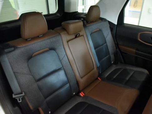 Used 2022 Ford Bronco Sport Outer Banks w/ Tech Package AWD/4WD image 23