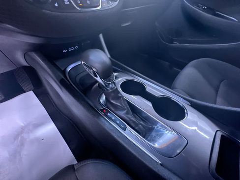 Used 2021 Chevrolet Malibu LT FWD image 30