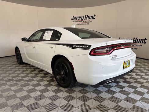 Used 2023 Dodge Charger SXT RWD image 6