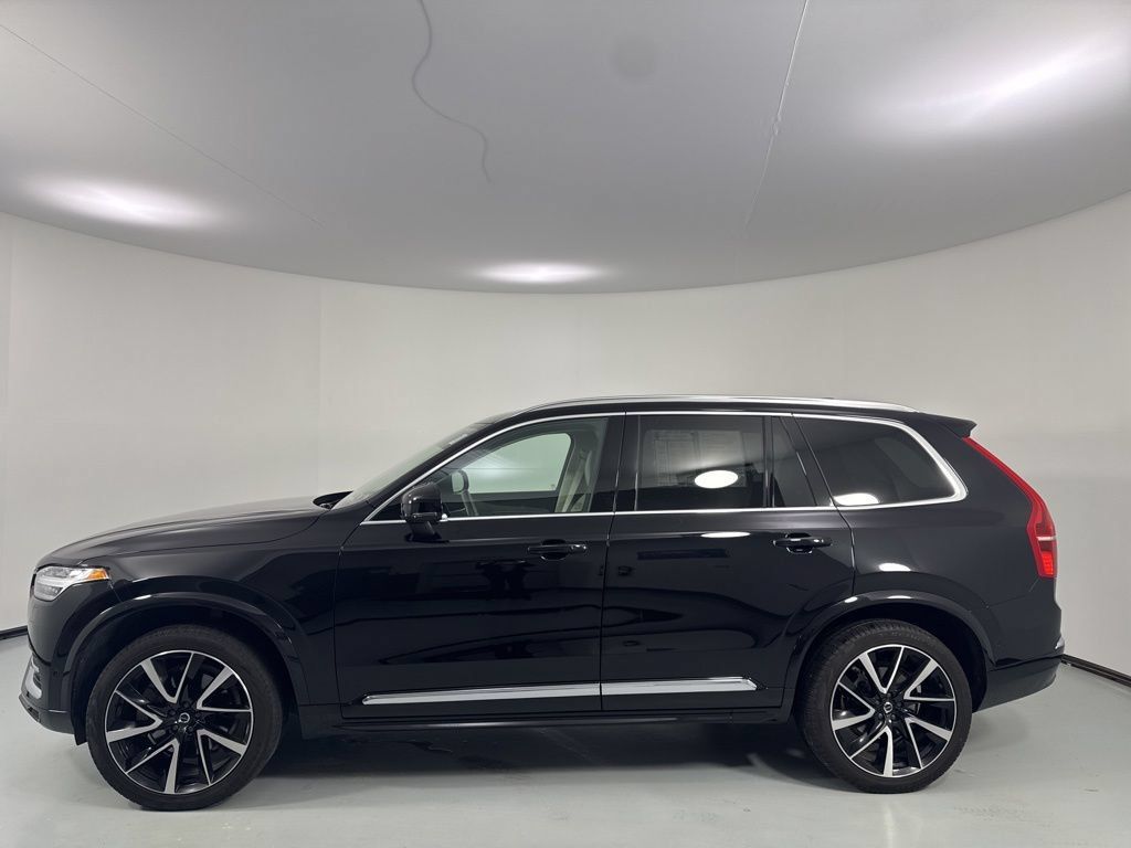 Used 2024 Volvo XC90 B6 Plus w/ Protection Package AWD/4WD image 4