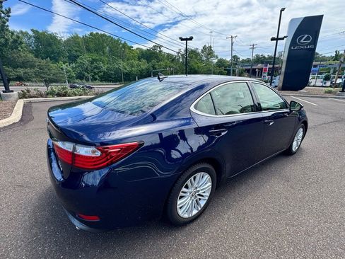 Used 2014 Lexus ES 350 w/ Luxury Package FWD image 5