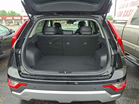 Used 2023 Kia Niro EX FWD image 29