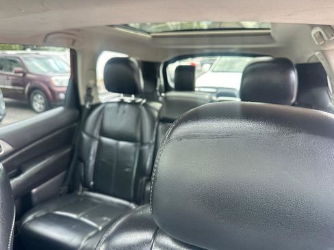 Used 2017 Nissan Pathfinder SL w/ SL Premium Package AWD/4WD image 26