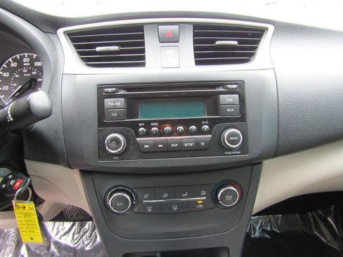 Used 2016 Nissan Sentra S FWD image 16