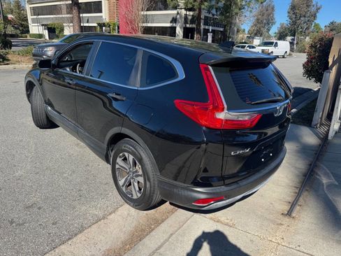 Used 2017 Honda CR-V LX image 4
