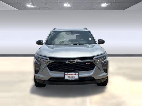 Used 2025 Chevrolet Trax RS w/ Driver Confidence Package FWD image 5