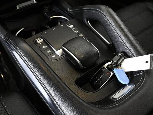 Used 2022 Mercedes-Benz GLE 450 4MATIC image 13