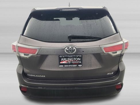 Used 2015 Toyota Highlander XLE FWD image 5
