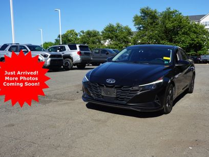 Used 2022 Hyundai Elantra SEL w/ Convenience Package