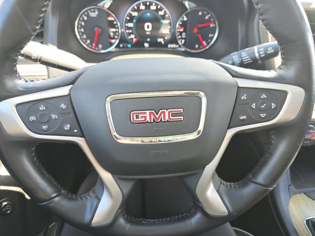 Used 2018 GMC Acadia Denali w/ Technology Package AWD/4WD image 13