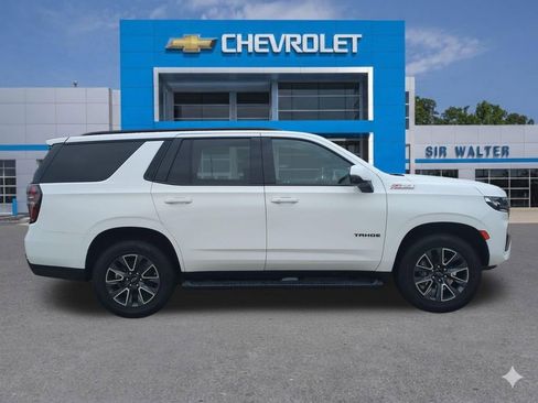 Used 2022 Chevrolet Tahoe Z71 w/ Luxury Package AWD/4WD image 7