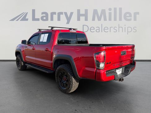 Used 2017 Toyota Tacoma TRD Pro AWD/4WD image 4