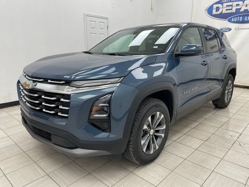 New 2026 Chevrolet Equinox LT AWD/4WD image 16
