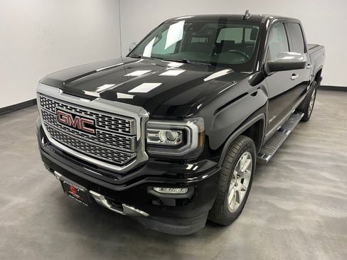 Used 2017 GMC Sierra 1500 Denali image 2