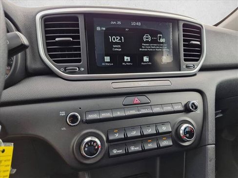 Used 2020 Kia Sportage LX FWD image 15