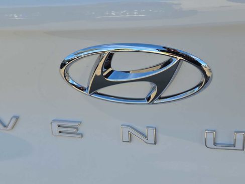 New 2026 Hyundai Venue SEL image 12