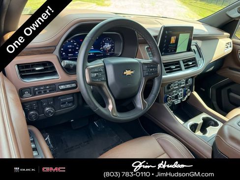 Used 2024 Chevrolet Suburban High Country AWD/4WD image 4