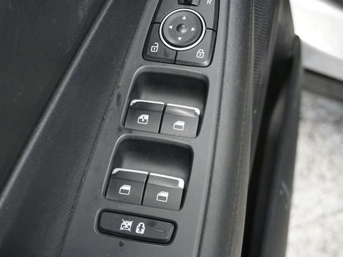 Used 2019 Hyundai Santa Fe SE image 31