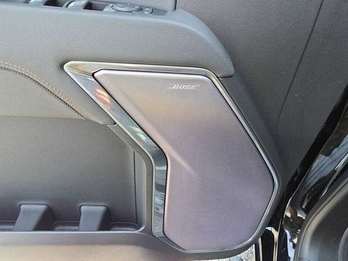 Used 2022 Chevrolet Silverado 1500 High Country w/ High Country Premium Package image 17