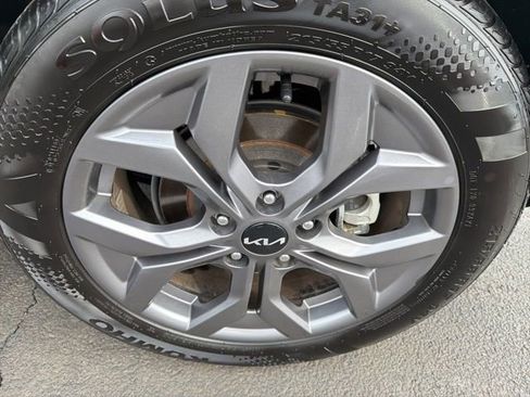 Used 2024 Kia Seltos LX image 28