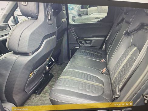 Used 2022 Rivian R1T Adventure image 14