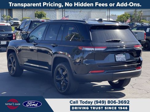 Used 2023 Jeep Grand Cherokee Limited w/ Luxury Tech Group II RWD image 4