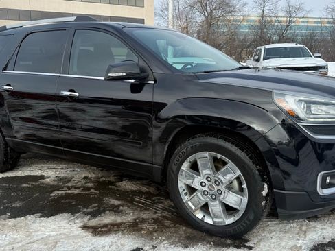 Used 2017 GMC Acadia Limited SLT image 12