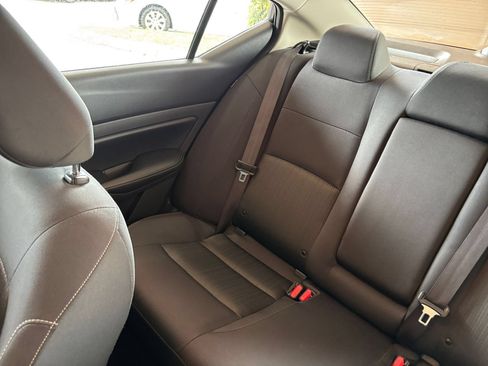 Used 2025 Nissan Altima 2.5 SV FWD image 34