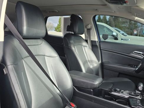Used 2023 Kia Sportage SX image 13