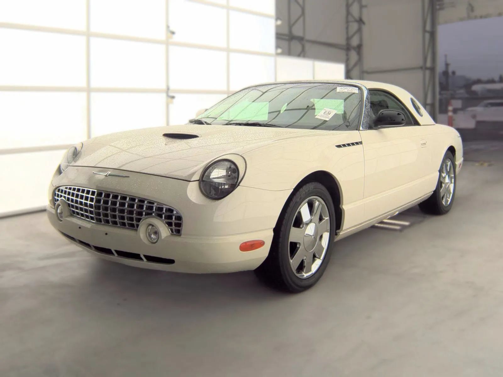 Used 2002 Ford Thunderbird RWD image 1
