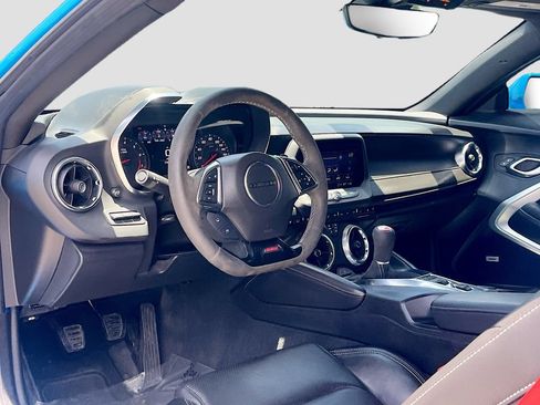 Used 2023 Chevrolet Camaro SS RWD image 9