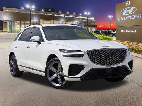 Used 2023 Genesis GV70 3.5T Sport w/ Sport Prestige Package AWD/4WD image 3
