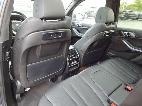 Used 2022 BMW X5 xDrive40i w/ Premium Package AWD/4WD image 18