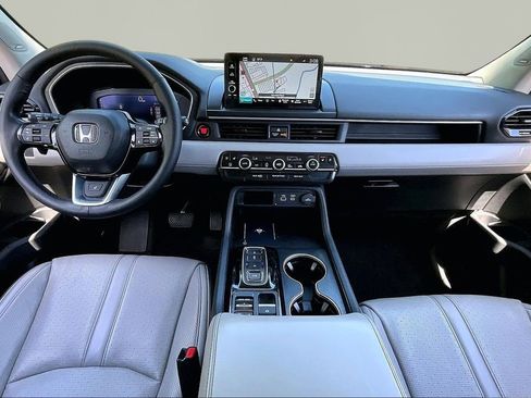 Used 2023 Honda Pilot Elite image 8