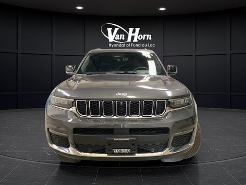 Used 2024 Jeep Grand Cherokee L Limited w/ Luxury Tech Group II AWD/4WD image 2