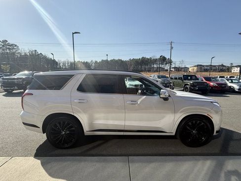 Used 2024 Hyundai Palisade Calligraphy image 7