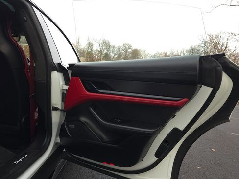 Used 2020 Porsche Taycan Turbo image 25