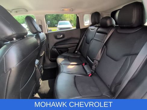 Used 2019 Jeep Compass Latitude AWD/4WD image 26