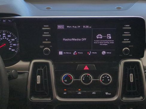 Used 2023 Kia Sorento LX FWD image 14