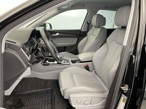 Certified 2024 Audi Q5 2.0T Premium w/ Convenience Package image 5