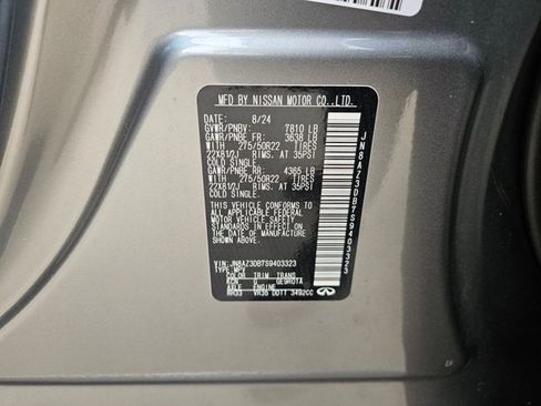 Used 2025 INFINITI QX80 Sensory image 22