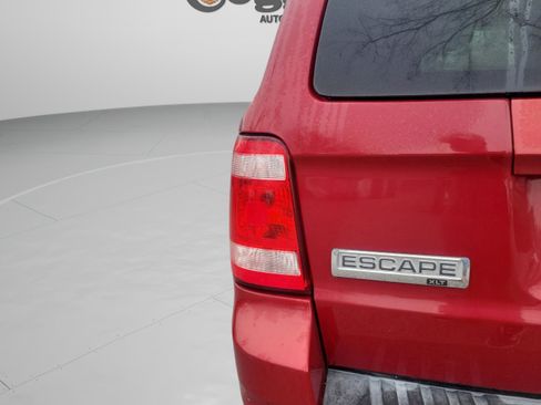 Used 2011 Ford Escape XLT w/ 202A Rapid Spec Order Code image 21