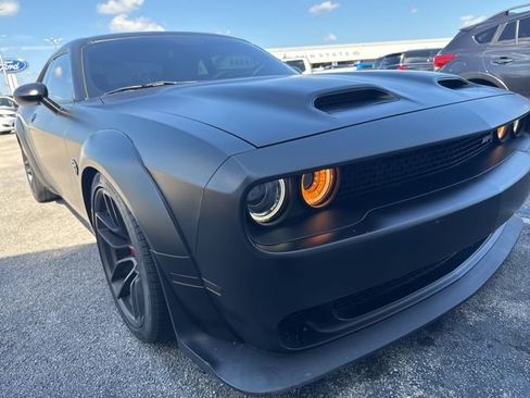 Used 2023 Dodge Challenger SRT Hellcat RWD image 4