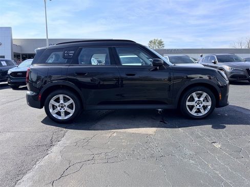 Used 2025 MINI Cooper Countryman S image 3