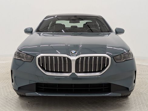 New 2026 BMW 530i w/ Premium Package RWD image 6