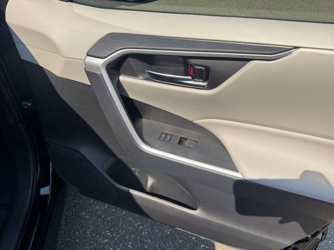 Used 2024 Toyota RAV4 XLE image 17