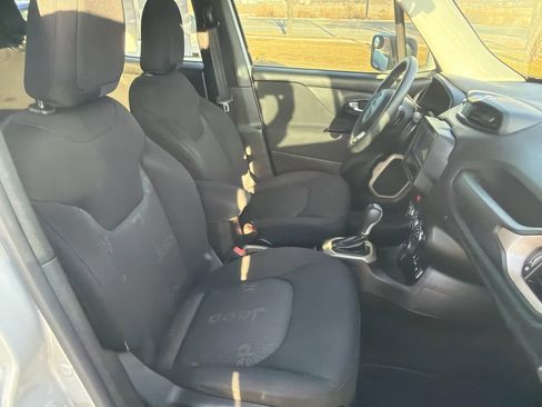Used 2016 Jeep Renegade Sport w/ Power & Air Group image 12