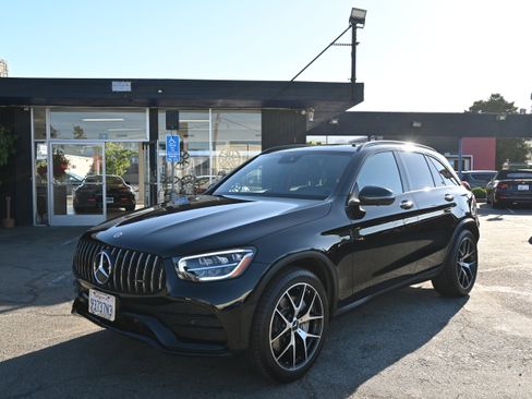 Used 2022 Mercedes-Benz GLC 43 AMG 4MATIC image 2