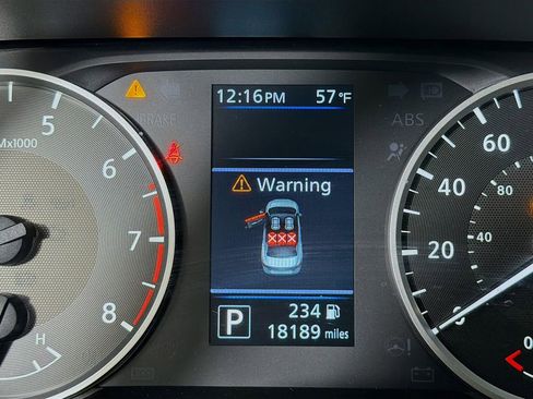 Used 2025 Nissan Sentra S image 15